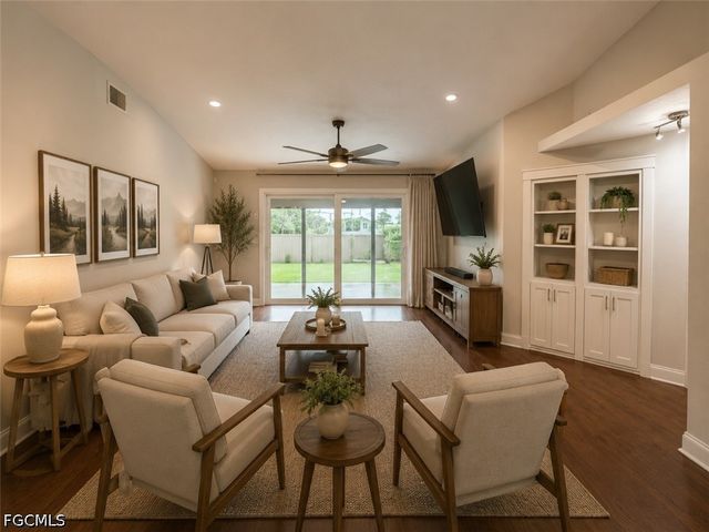 3628 Kent DR, Naples, FL 34112