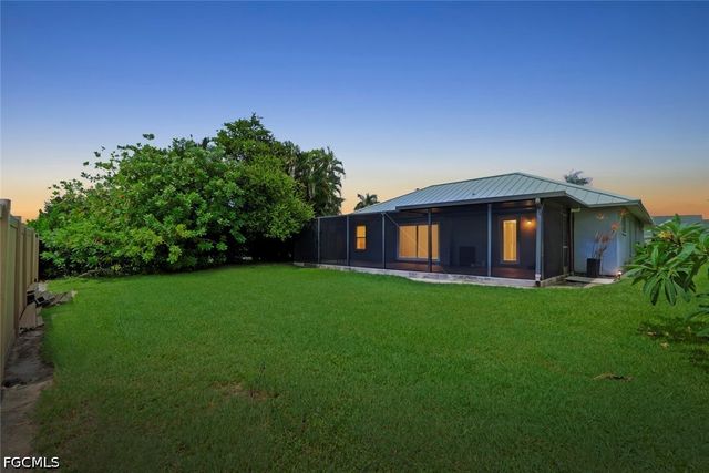3628 Kent DR, Naples, FL 34112