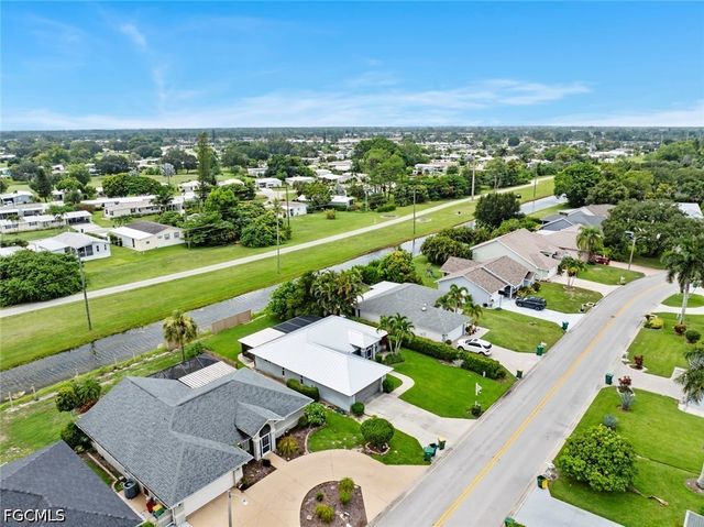 3628 Kent DR, Naples, FL 34112