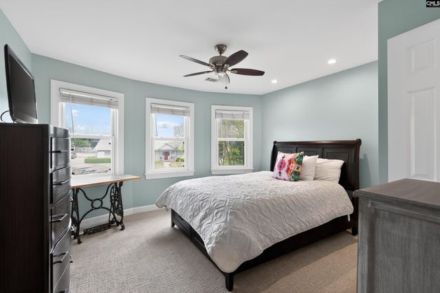 17 Oak Hollow Court, Columbia, SC 29209