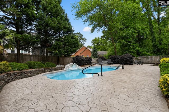 17 Oak Hollow Court, Columbia, SC 29209