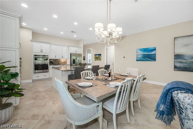 7825 Hawthorne DR 2104, Naples, FL 34113