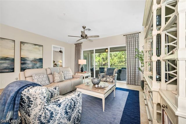 7825 Hawthorne DR 2104, Naples, FL 34113