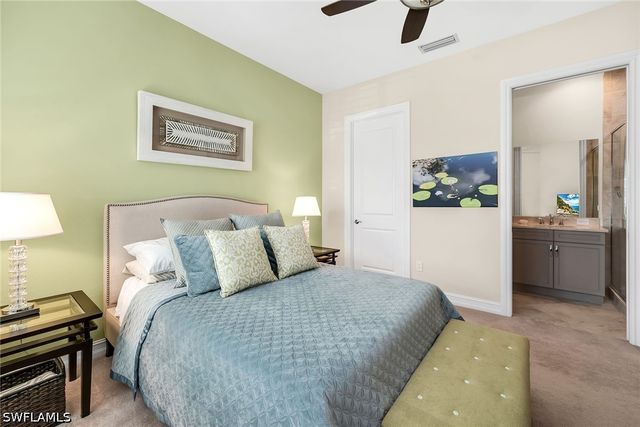 7825 Hawthorne DR 2104, Naples, FL 34113
