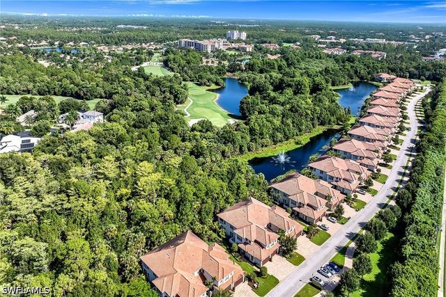 7825 Hawthorne DR 2104, Naples, FL 34113