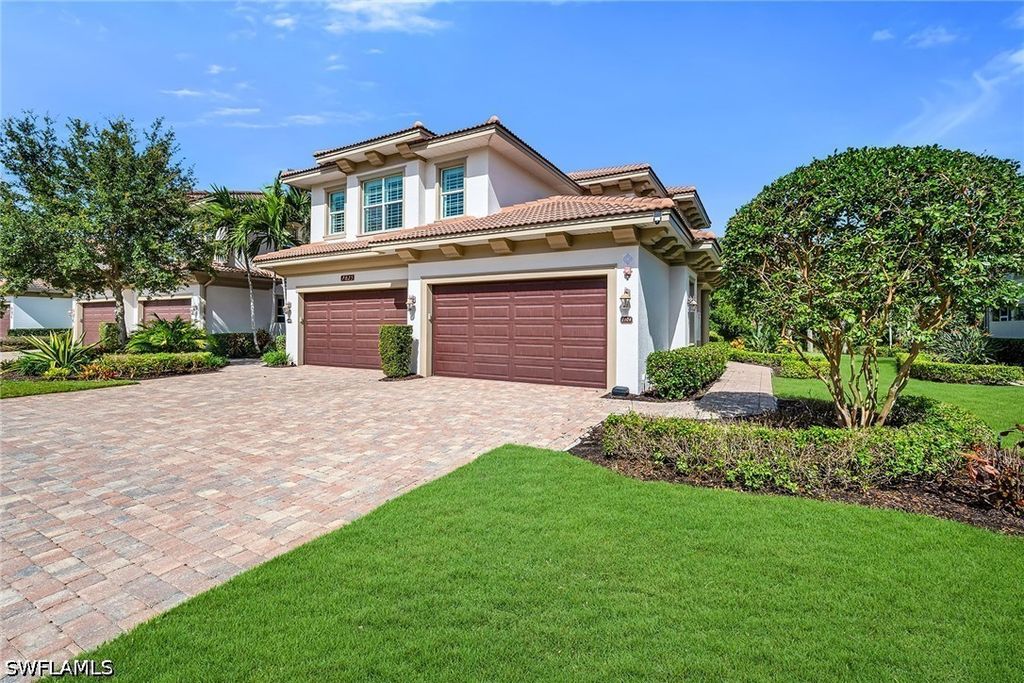 7825 Hawthorne DR 2104, Naples, FL 34113