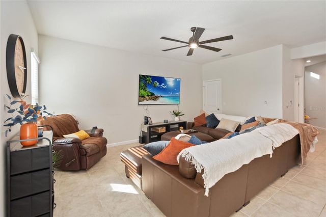 3002 SLOUGH CREEK DRIVE, Kissimmee, FL 34744