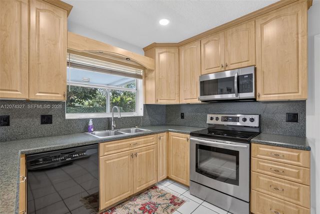 148 SW 126th Avenue, Plantation, FL 33325
