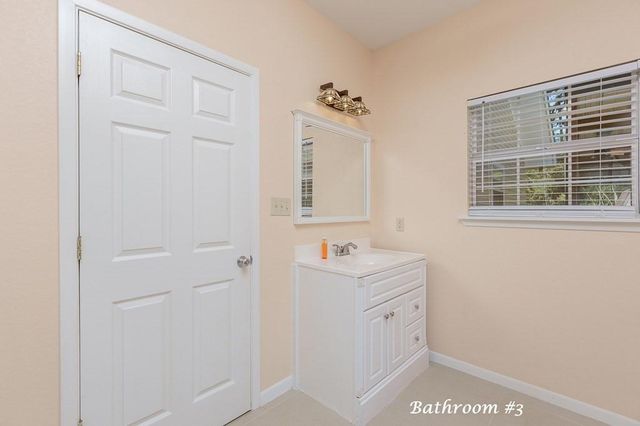 309 Hunters Creek Drive, Lufkin, TX 75901