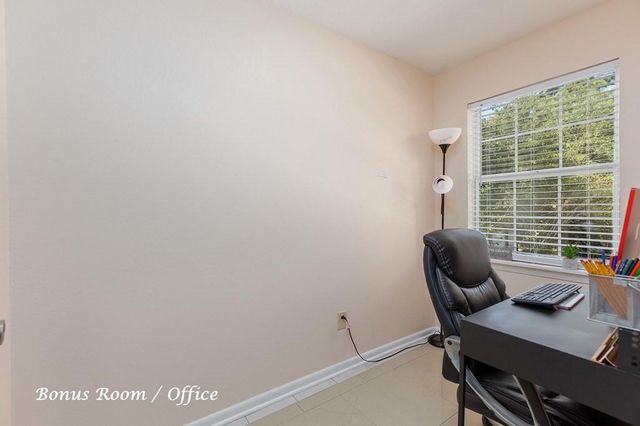 309 Hunters Creek Drive, Lufkin, TX 75901