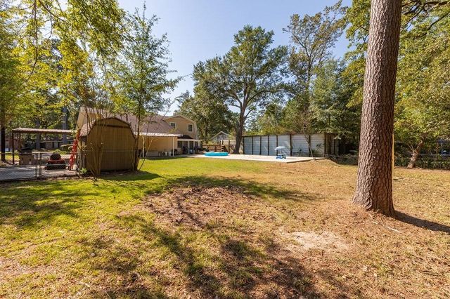 309 Hunters Creek Drive, Lufkin, TX 75901