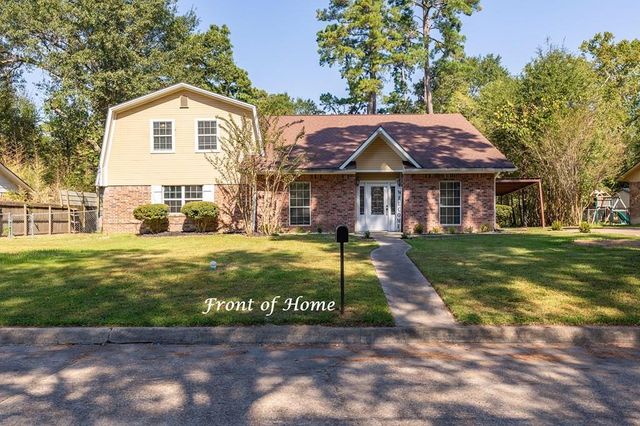 309 Hunters Creek Drive, Lufkin, TX 75901