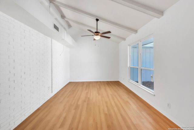 5002 Prince Valiant, San Antonio, TX 78218