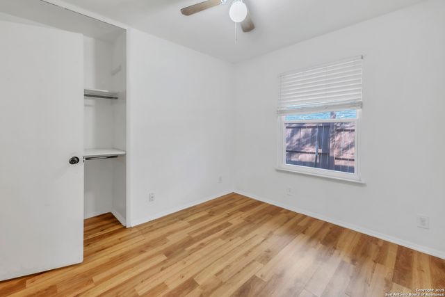 5002 Prince Valiant, San Antonio, TX 78218