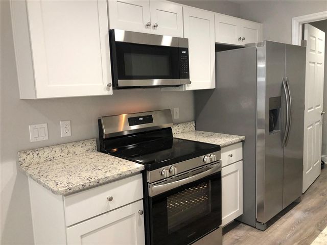 310 AVENUE U NE B, Winter Haven, FL 33881