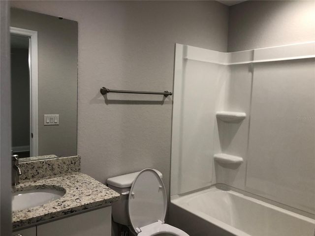 310 AVENUE U NE B, Winter Haven, FL 33881