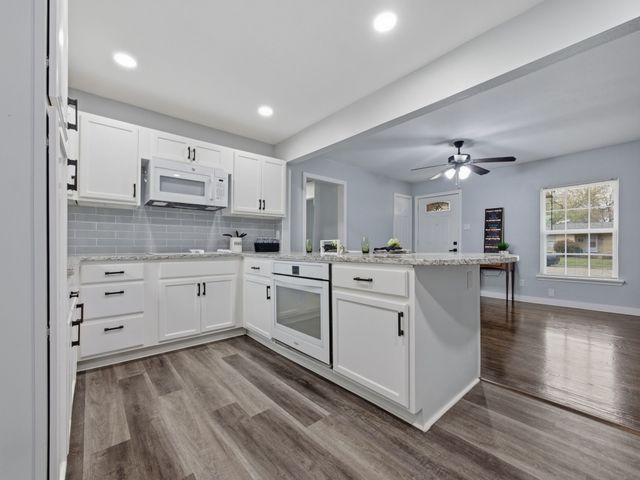 1601 Crestridge Drive, Mesquite, TX 75149