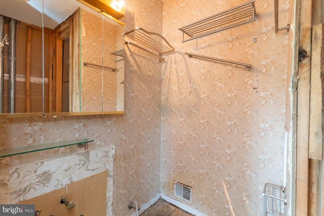 4560 BOGART CT, Annandale, VA 22003