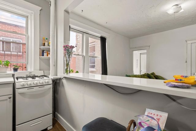 233 Kelton St 12, Boston, MA 02134