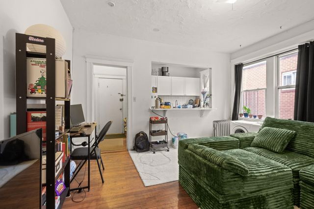 233 Kelton St 12, Boston, MA 02134