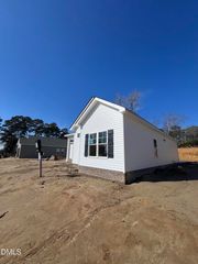 1707 Elizabeth Drive, Kinston, NC 28504