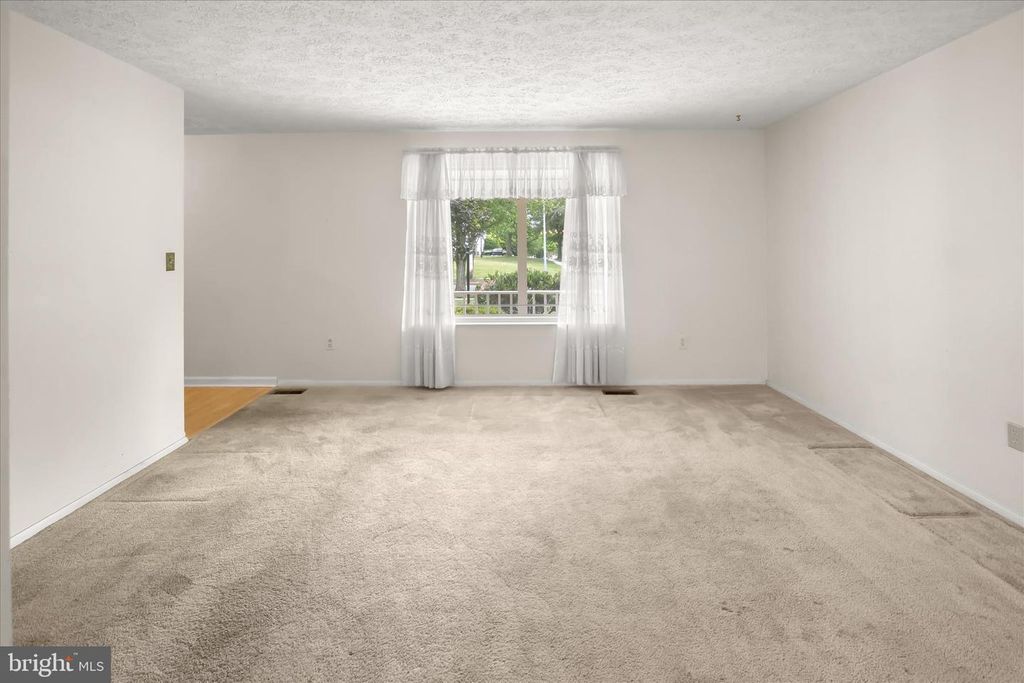 Image 3 of property listing at 8728 DOVES FLY WAY, Laurel, MD 20723