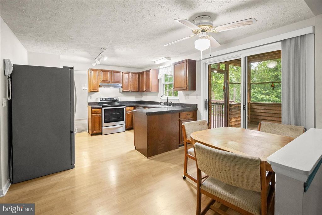 Image 7 of property listing at 8728 DOVES FLY WAY, Laurel, MD 20723