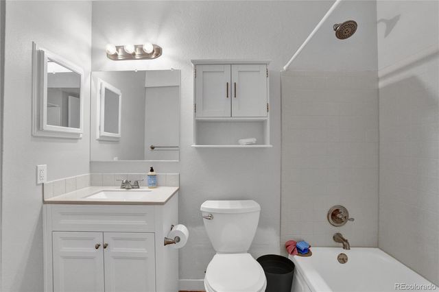 7755 E Quincy Avenue T79, Denver, CO 80237