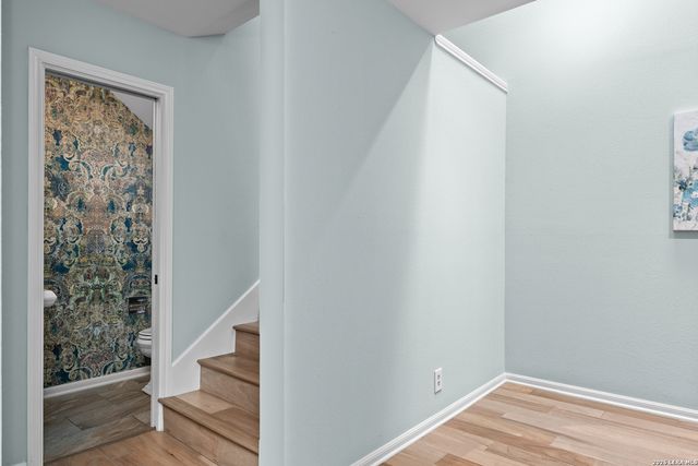 201 W Craig Pl Apt M, San Antonio, TX 78212