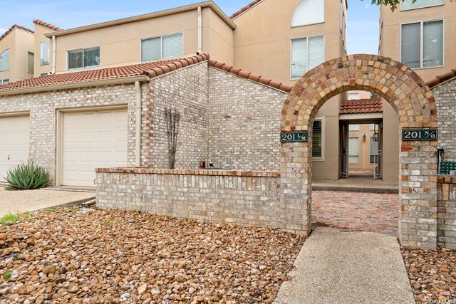 201 W Craig Pl Apt M, San Antonio, TX 78212