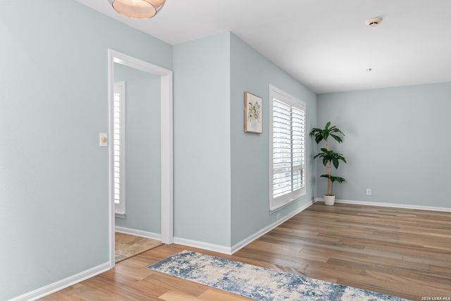 201 W Craig Pl Apt M, San Antonio, TX 78212