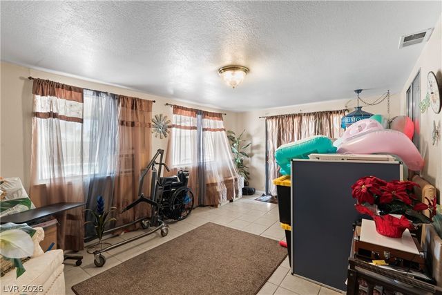 4341 El Esteban Way, Las Vegas, NV 89121