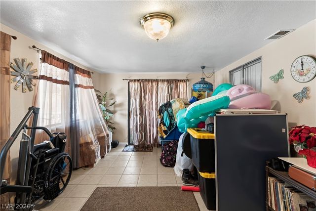 4341 El Esteban Way, Las Vegas, NV 89121