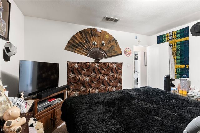4341 El Esteban Way, Las Vegas, NV 89121