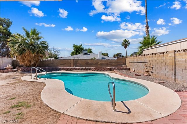 4341 El Esteban Way, Las Vegas, NV 89121