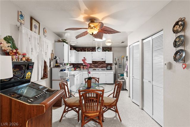 4341 El Esteban Way, Las Vegas, NV 89121