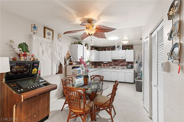 4341 El Esteban Way, Las Vegas, NV 89121