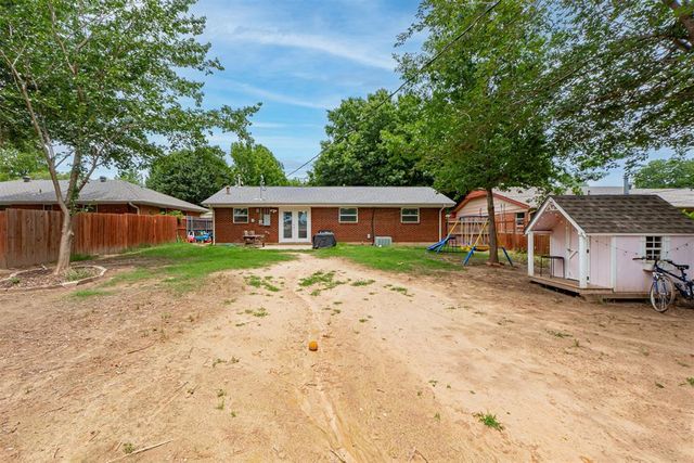1702 Vine Street, Norman, OK 73072