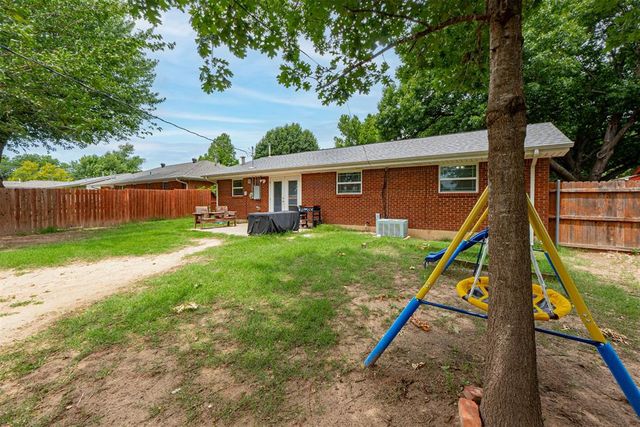 1702 Vine Street, Norman, OK 73072
