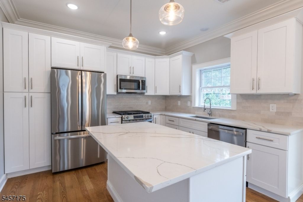 54 Navajo Ave, Parsippany-troy Hills Twp., NJ 07034 — photo 3