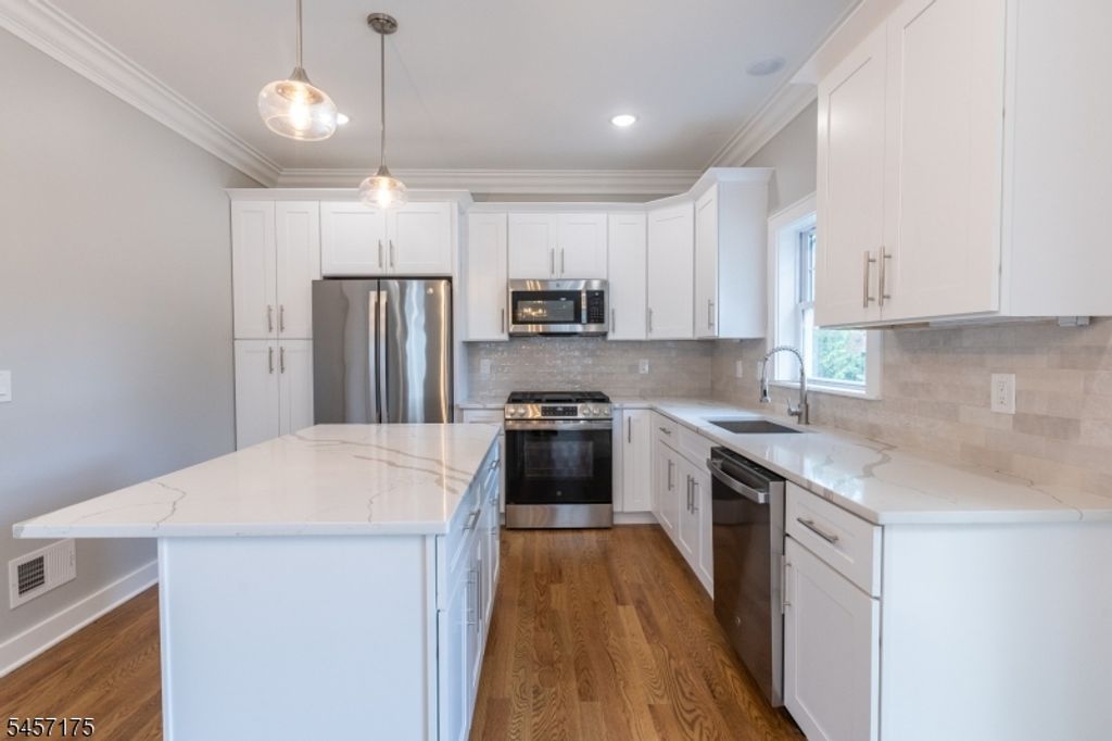 54 Navajo Ave, Parsippany-troy Hills Twp., NJ 07034 — photo 5