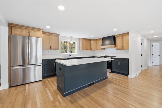 44 Wildbrook Road, Billerica, MA 01821