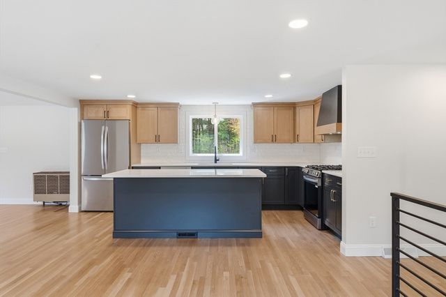 44 Wildbrook Road, Billerica, MA 01821