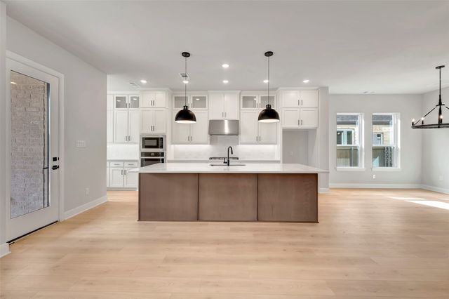 305 Short Cut Street, Northlake, TX 76247