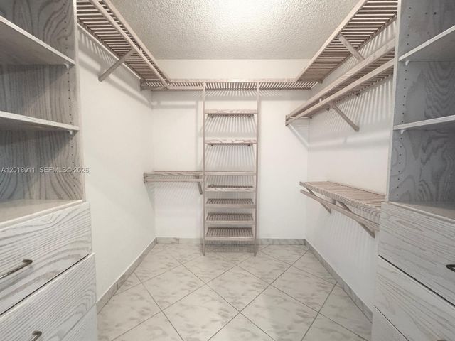 3800 S Ocean Dr 1114, Hollywood, FL 33019