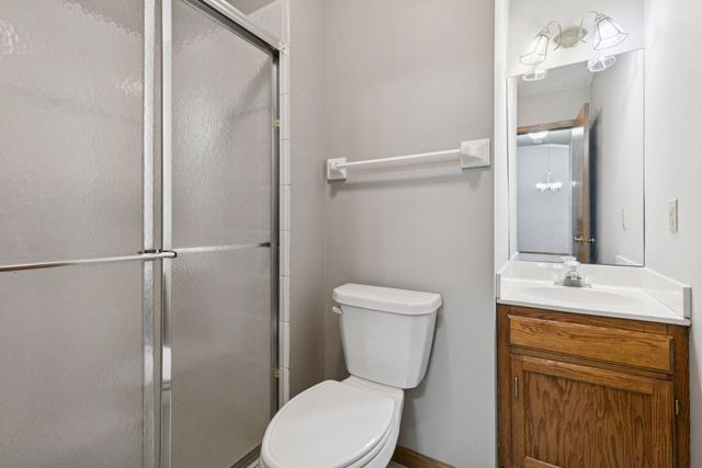 805 Southcross Drive E, Burnsville, MN 55306