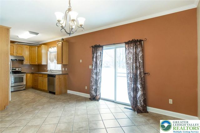 537 Kemmerer Lane, Upper Macungie Twp, PA 18104