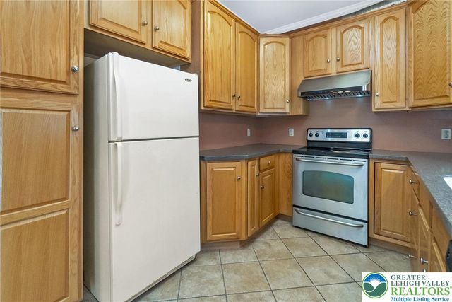 537 Kemmerer Lane, Upper Macungie Twp, PA 18104