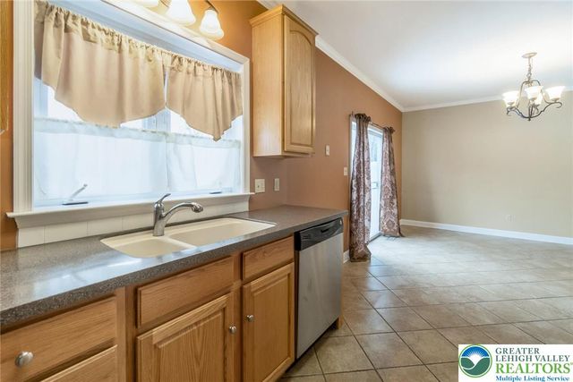 537 Kemmerer Lane, Upper Macungie Twp, PA 18104