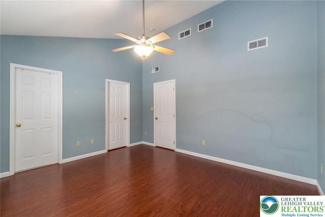 537 Kemmerer Lane, Upper Macungie Twp, PA 18104